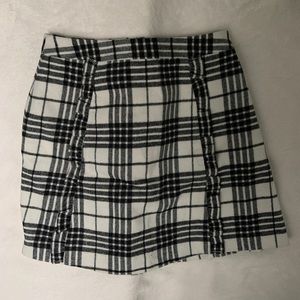Loft Plaid B/W Skirt 6P
